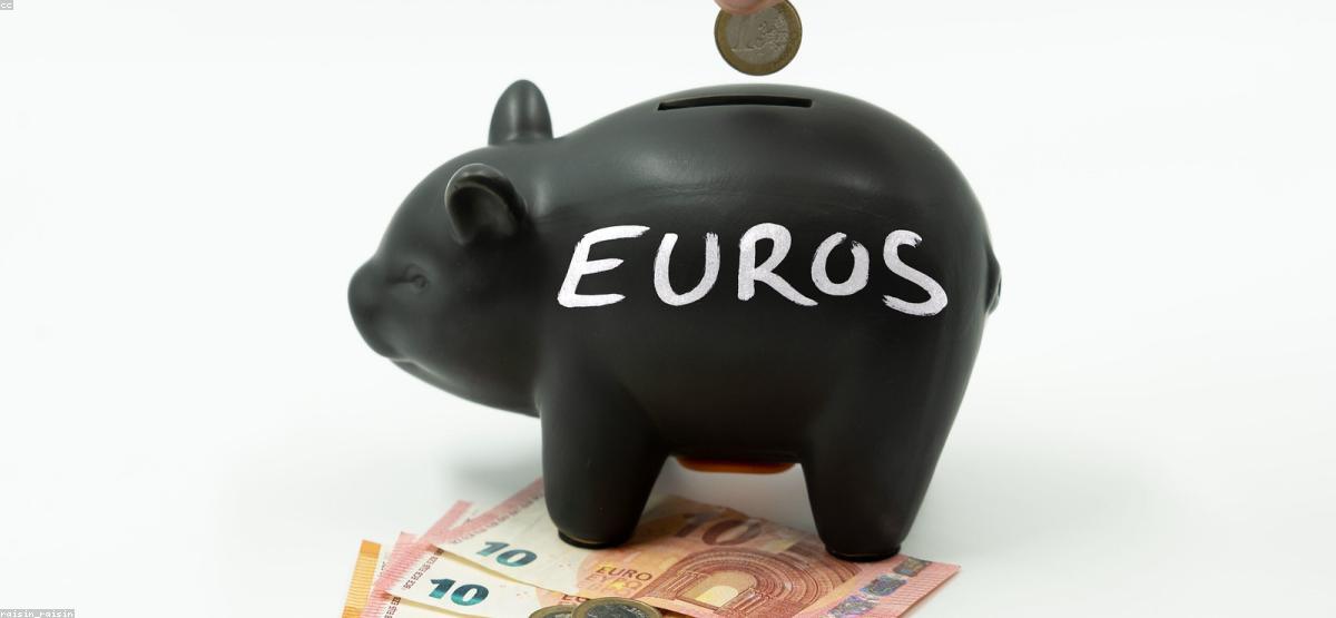 Dari Gaji UMR Bisa Investasi? Ini 5 Strategi Cerdas Mulai dari Rp100 Ribu Saja